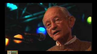 Ted Kooser reading a poem at the Dodge Poetry Festival 92608 [upl. by Bambi]