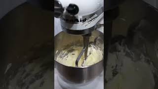 Cream cheese icing recipe fondant fondantdesign fondantcake cake cakeicing cakedesign [upl. by Broder]