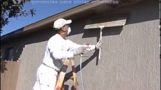 Exterior Painting with a Graco Magnum Airless Paint Sprayer Spanish Version [upl. by Oknuj253]