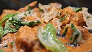 Hyderabadi Chicken Curry  Andhra Chicken Curry with rich and spicy gravy [upl. by Latia122]