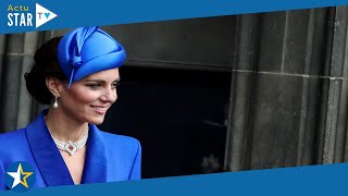 Kate Middleton exulte  Son frère dévoile le joli baby bump de sa femme Alizée Thévenet [upl. by Enaitsirhc]