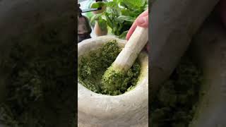 İtalyan Şefimden Öğrendim Gerçek Pesto Sos Tarifi [upl. by Welcher]