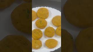 How to make ragda pattice food pattice ragdapatties [upl. by Ailahk849]