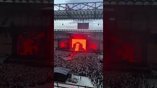 Sfera Ebbasta  VISIERE A BECCO X2VR LIVE San Siro 2024 [upl. by Schaefer]