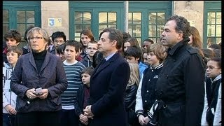 Fusillade de Toulouse  une minute de silence dans les écoles de France [upl. by Ravo]