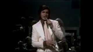 Engelbert HumperdinckLondon Palladium 1974 full performance [upl. by Sartin670]