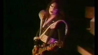 Ace Frehley Guitar Solo Tokyo Japan 1977 [upl. by Slohcin156]