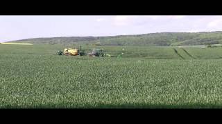 HD John Deere 7930 mit John Deere 840i Feldspritze [upl. by Evets789]