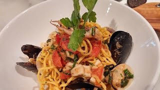 Receta Spaghetti Al Frutti Di Mare [upl. by Aislehc]