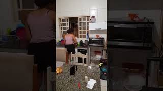 Eu Cantando Lavando Louça Kkk [upl. by Nuhsar]