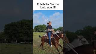 Cosas que pasan en un rodeo 😂 rodeo fyp meme fun funny mexico parati viral foryoupage [upl. by Nilac]