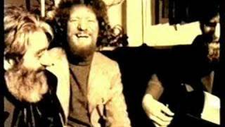 Luke Kelly The Leavin Of Liverpool Live [upl. by Otto]