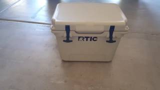 RTIC 20 Cooler  Review and unboxing [upl. by Freeman]