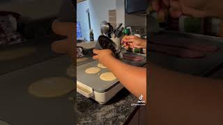 making breakfast on the griddle griddlecooking blackstone breakfast breakfastideas pancakes [upl. by Ventura]