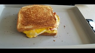 George Foreman Bacon Egg amp Cheese sandwich breakfast griddle GBR5750S Grill amp Broil [upl. by Welsh]