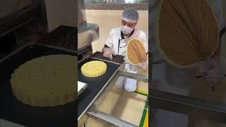 How Many Workers Are Slacking Off In The Mooncake Factory cake mooncake food [upl. by Christabel488]