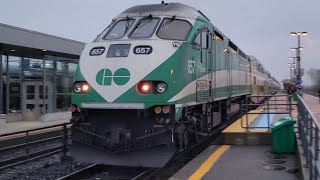 GO 1023  319 With 657 Pulling Into amp Departing Bronte [upl. by Balch]