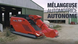 Robot dalimentation Kuhn la mélangeuse automotrice autonome Aura se sert directement dans le silo [upl. by Adev238]