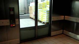 Dralle hydraulic glass elevator at a supermarket in Beverungen [upl. by Hannan]