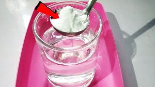 Chemical reaction mixing baking soda and vinegar [upl. by Ahcarb]