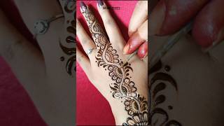 Diwali Mehndi Design Simple Diwali Mehndi mehndishorts diwalimehandi shortsmehndi flowermehndi [upl. by Gibun]