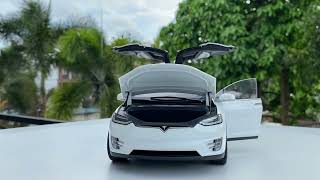 Unboxing TESLA MODEL X P100D [upl. by Nyrac170]