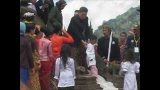 ritual anak gimbal di Dieng [upl. by Nalyad]