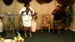 Building Believers Worship Center Praise amp WorshipWith Delores Cresso [upl. by Annaes]