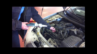 Piston and valves inspection with video borescope [upl. by Naoma6]