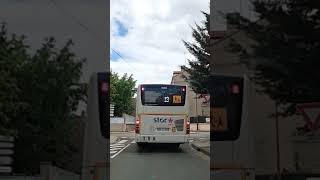 série à Roanne tout va bien  les bus de la STAR prennent les rondspoints à lenvers 😂 [upl. by Enelloc]