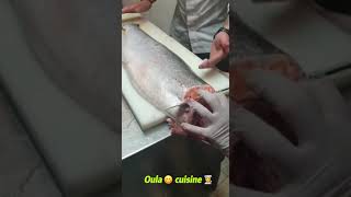 Technique cuisine lever filet saumon 🍣 méthode de chef 👨‍🍳 rapide et facile [upl. by Alleusnoc]