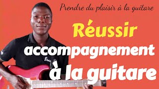 Comment réussir laccompagnement à la guitare lors de la louange [upl. by Novla]