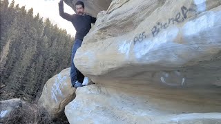 Lower Shelf V2 Bearspaw Boulders The Bluffs Calgary Alberta [upl. by Secor]