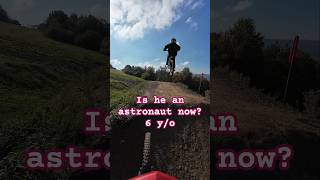 Heipark jumpline by 6 yo astronaut 🚀 jumpline heipark mtb mtbkids 6yearsold commencal clash [upl. by Dianna]