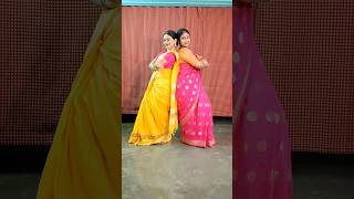 Bollywood Item Song  Bollywood itemsong bollywood sareelovers dancecover instareels newsong [upl. by Orbadiah]