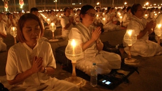 Thailand honors Buddha with Makha Bucha celebrations [upl. by Pich]