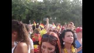 Deutschland  Frankreich 10 Fußball WM 2014 Fanmeile am Brandenburger Tor [upl. by Christophe]