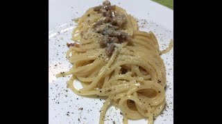 Pasta alla GRICIA ricetta gricia come fare la gricia con videoricetteinsieme [upl. by Anirret]