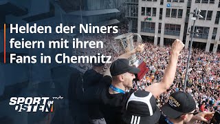 Party auf dem Balkon Niners in Chemnitz gefeiert  Sport im Osten [upl. by Armillas]