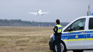 Die Bundespolizei am Flughafen Frankfurt am Main [upl. by Bartley515]