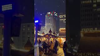 1Weihnachtsmarkt hat in Berlin eröffnet  Potsdamer Platz weinachten christmas glühwein happy [upl. by Augustin]