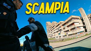 ME OBLIGAN A DARLES MI CÁMARA en el BARRIO MÁS PELIGROSO de ITALIA  Scampia 🇮🇹 [upl. by Eille]