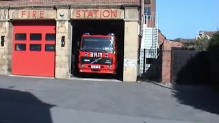 Oxfordshire Fire amp Rescue Service Thame WrLVreg Volvo Turnout June 2007 [upl. by Fillander]