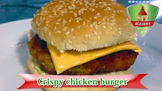 Recept Crispy Chicken Burgers  Koken met Mo Academy [upl. by Dammahum]