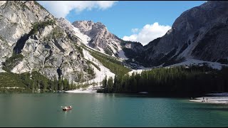 Rundwanderung Pragser Wildsee Die Perle der Dolomitenseen Lago di Braies  Südtirol  Italien [upl. by Mascia535]