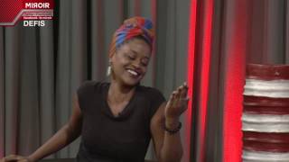 ANGEL UWAMAHORO poetesse actrice relève notre DEFIS  LE MIROIR [upl. by Adnolohs]