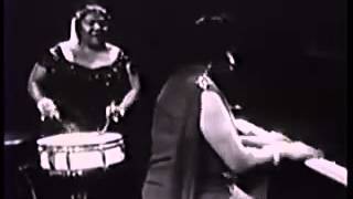 Mae Barnes Lil Armstrong Heebie Jeebie Dance 1961 TV Performance [upl. by Juliano]