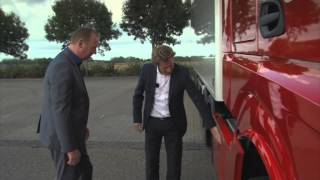 Simon Loos in RTL Transportwereld met oa Special Edition Actros van MercedesBenz [upl. by Yekcaj]