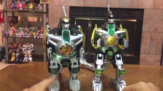 1993 Mighty Morphin Power Rangers Dragonzord with Reprolabels Review [upl. by Elnora]