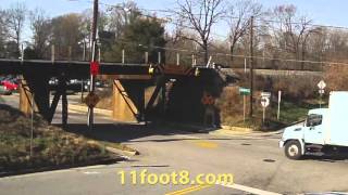 Boxtruck scrapes top at the 11foot8 bridge [upl. by Araek672]